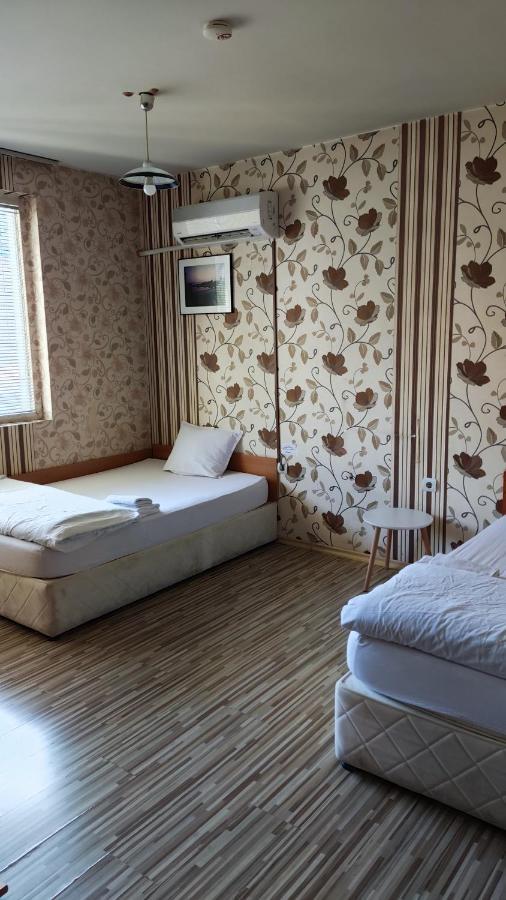 Pleven Rooms Exteriör bild