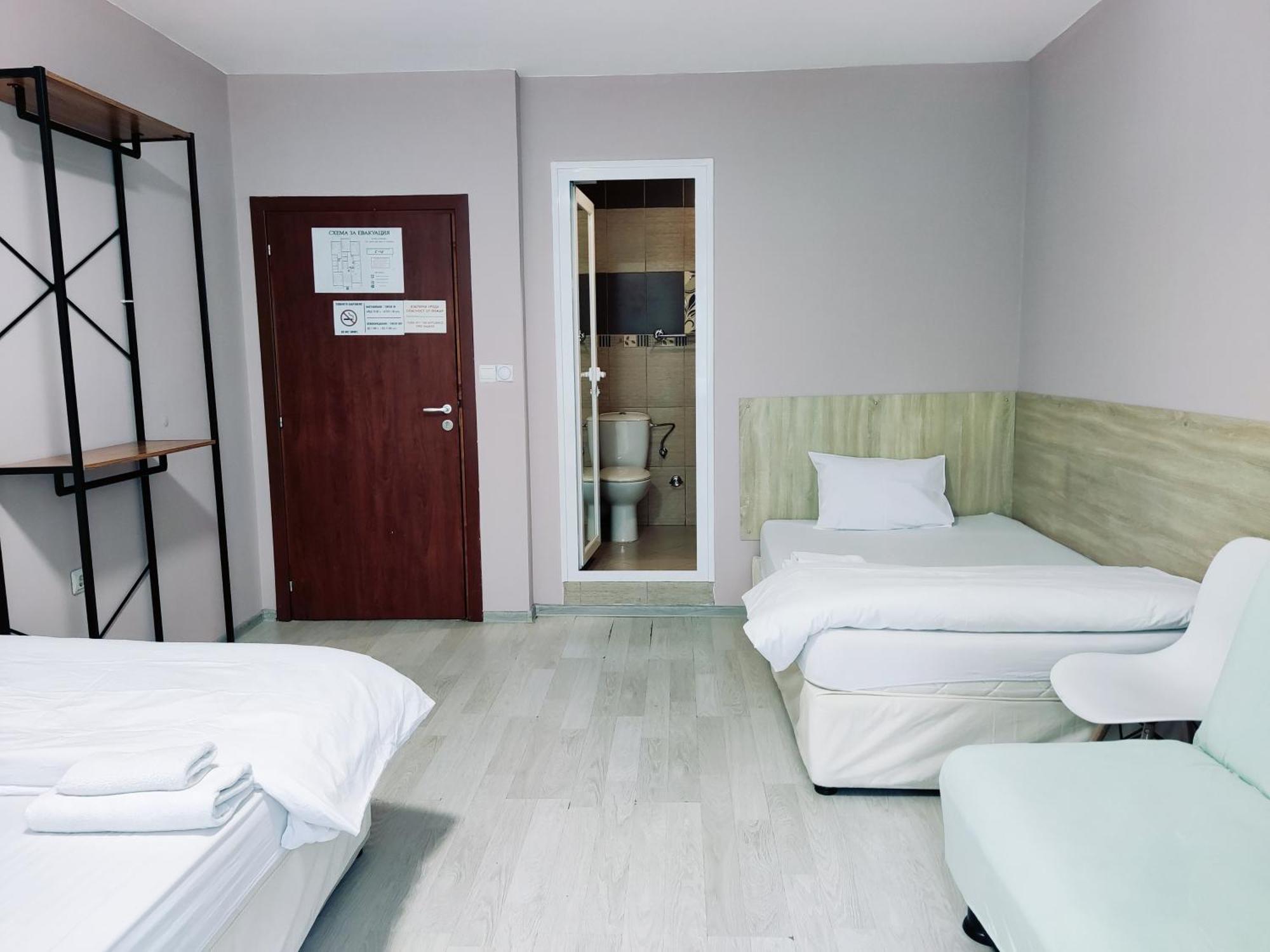 Pleven Rooms Exteriör bild